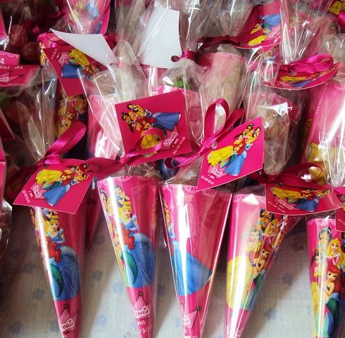 12 Cones Personalizados 10 cm + Tag Agradecimento